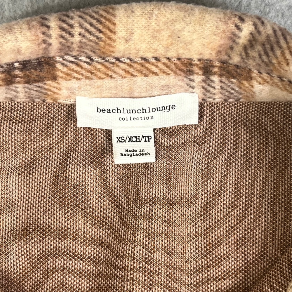 Beachlunchlounge XS Plaid Button Down Shirt Shacket SOFT Tan Brown‎ Knit Cabin - Picture 5 of 10